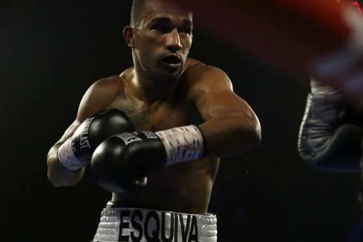 Esquiva Falcão encara argentino experiente em prévia do cinturão mundial no Boxing For You