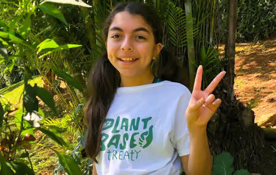 Brasileira de 12 anos é embaixadora de campanha global para combater mudanças climáticas