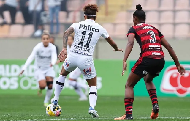 Brasileirão feminino larga com equipes renovadas e promessa de briga pelo título