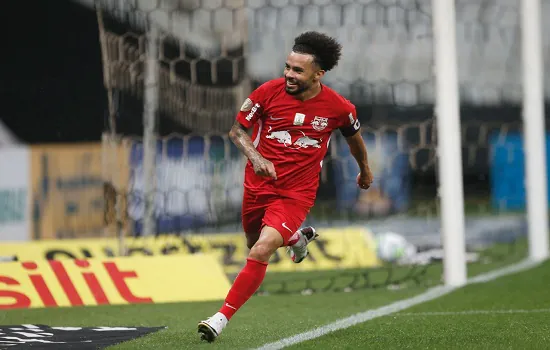 Bragantino vence Corinthians na Arena e fica há 7 pontos do G6