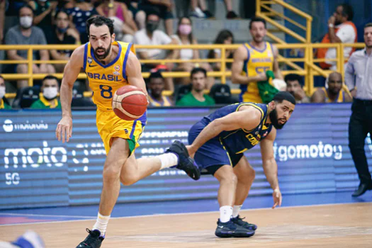 Brasil bate Colômbia e está na 2ª fase das Eliminatórias do Mundial de Basquete