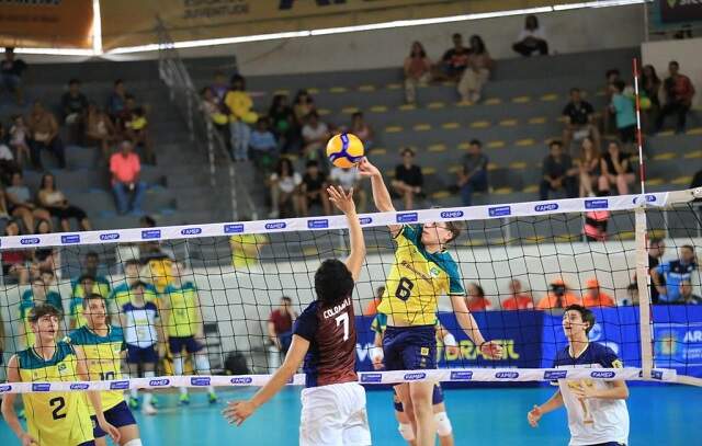 Vôlei: Seleção masculina sub-17 bate a Colômbia e garante classificação para o Mundial