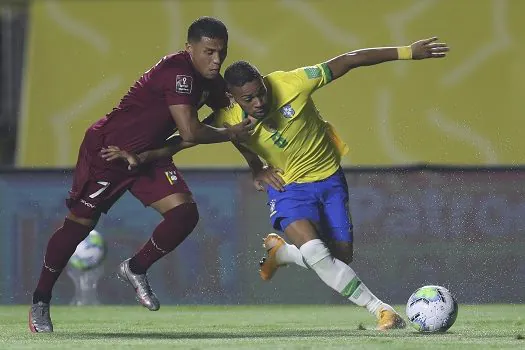 Brasil vence Venezuela e consegue 3ª vitória em 3 jogos