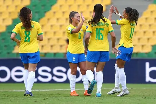 Seleção feminina de futebol tem três novidades para os amistosos com o Canadá