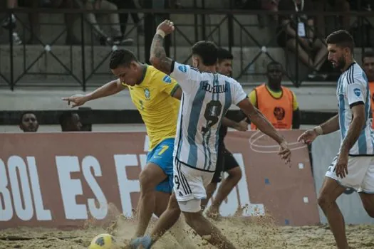 Brasil goleia Argentina na Copa América de beach soccer