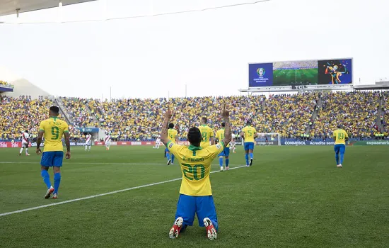 Governo de SP libera 12 mil torcedores em Brasil x Argentina pelas Eliminatórias