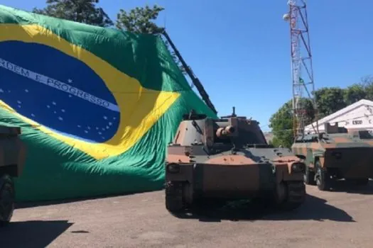 Brasil doa 21 blindados de combate usados para o Exército do Uruguai