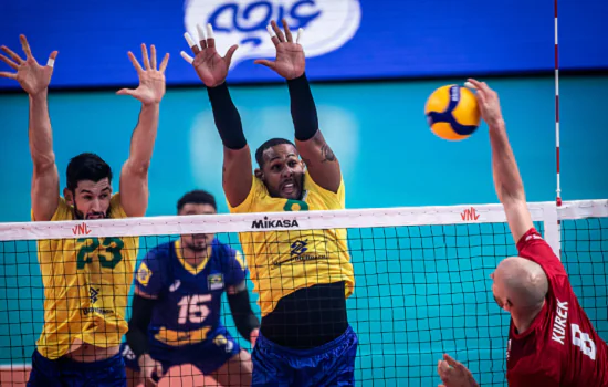 Brasil perde para Polônia e soma 3ª derrota na Liga das Nações de Vôlei Masculino