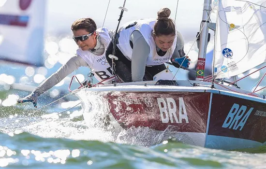 Fernanda Oliveira e Ana Barbachan terminam em 9º e ficam sem medalha na vela