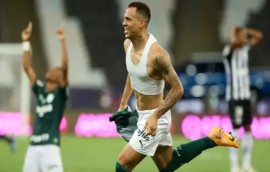 Breno Lopes prega ousadia ao Palmeiras contra o Fortaleza pela manutenção do topo