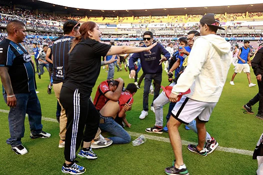 Querétaro é punido com um ano de jogos fora e sem torcida por briga