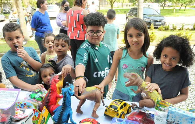 Santo André entrega 8 mil brinquedos a crianças em situação de vulnerabilidade