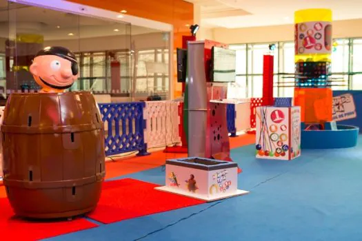 Brinquedos da década de 80 chegam em versão gigante no Shopping ABC