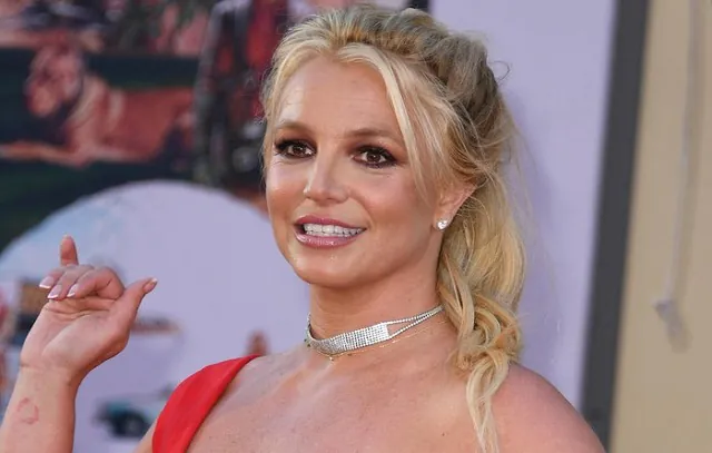 Britney Spears ameaça deixar rede social novamente