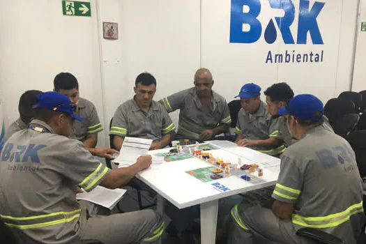 BRK Ambiental reforça a segurança do trabalho e proteção ao público em seus serviços