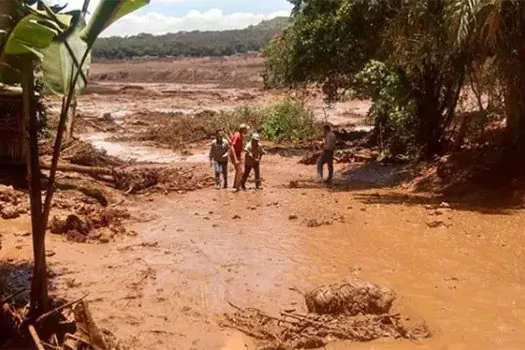 Prefeitura de Brumadinho pede para população manter distância do Rio Paraopeba