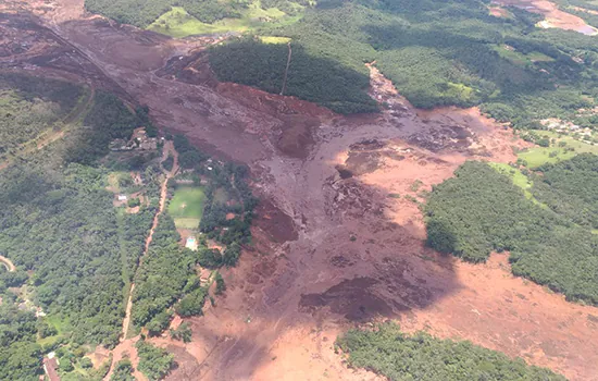 Vale confirma rompimento de barragem em Brumadinho (MG)