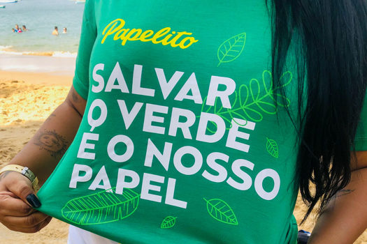 Fevereiro Verde limpa praias do Brasil e planta 100 mil árvores na Amazônia