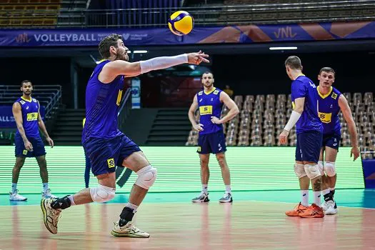 Bruninho comanda o vôlei do Brasil na estreia na Liga das Nações contra a Austrália