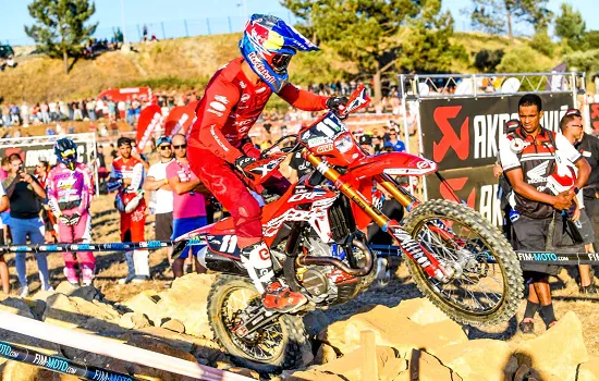 Bruno Crivilin faz top 10 na categoria E1 no primeiro dia do Mundial de Enduro em Coimbra