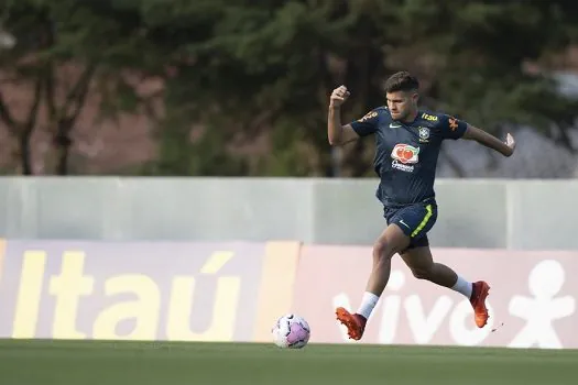 Após corte de Casemiro, Bruno Guimarães é convocado para a Seleção Brasileira