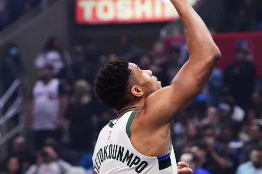 Bucks derrotam Clippers e Antetokounmpo comanda 10ª vitória consecutiva na NBA