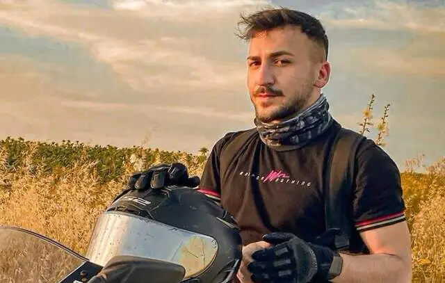 Influencer turco de 23 anos sofre acidente e morre semanas antes de seu casamento