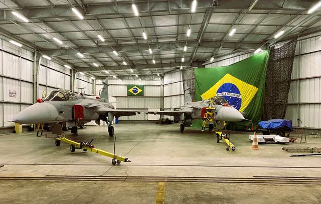 Presidente inaugura linha de produção do caça F-39 Gripen no Brasil