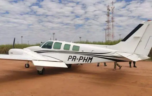 Caças da FAB interceptam avião com 400 quilos de cocaína no interior de São Paulo