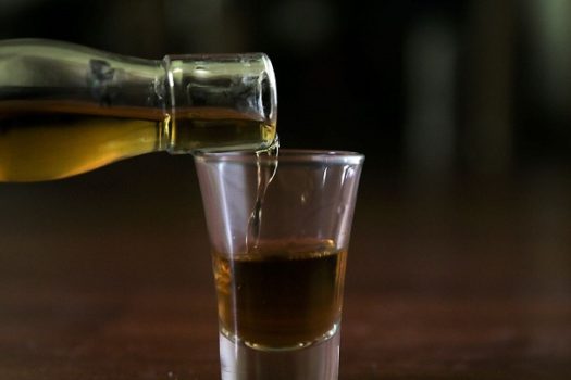 No bloco do imposto, cachaça, caipirinha e chope são abre alas 