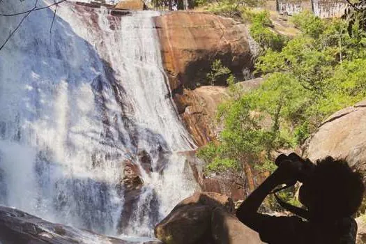 Museu de Energia promove passeio por trilhas que abrigam a maior cachoeira do Rio Tietê