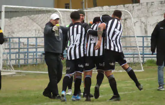 Cachorrão vence Santo André e assume terceira colocação do Grupo 4