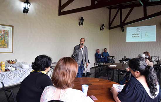 Café da Manhã discute criação de espaços para amamentação e registro do Polo