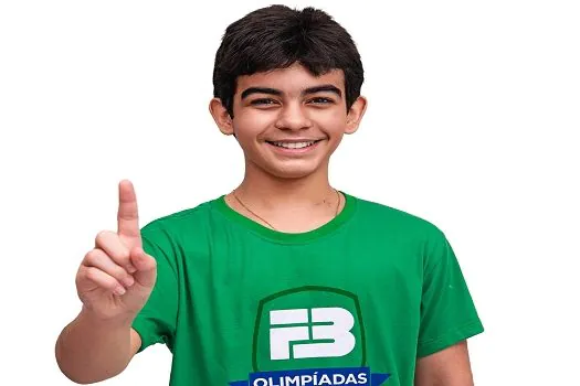 Com apenas 14 anos, Caio Temponi passa novamente para medicina