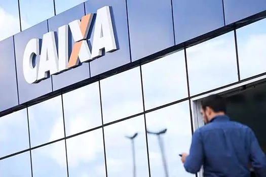 Caixa abre 770 agências hoje para pagamento do auxílio emergencial