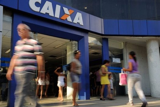 Caixa libera abono salarial a trabalhadores nascidos em novembro