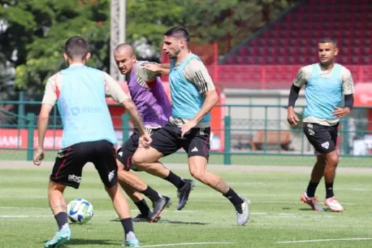 Calleri treina com o grupo e deve reforçar São Paulo contra o Internacional