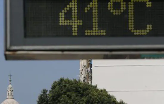 Com calor intenso há risco de hipertermia