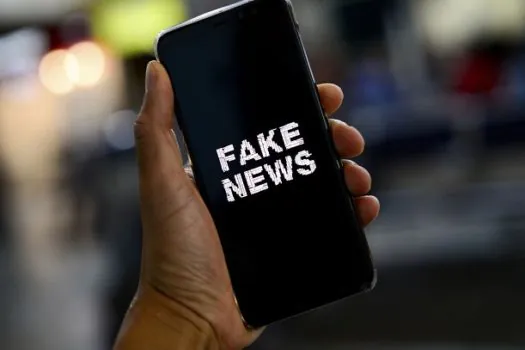 Câmara adia votação do PL 2630 das fake News