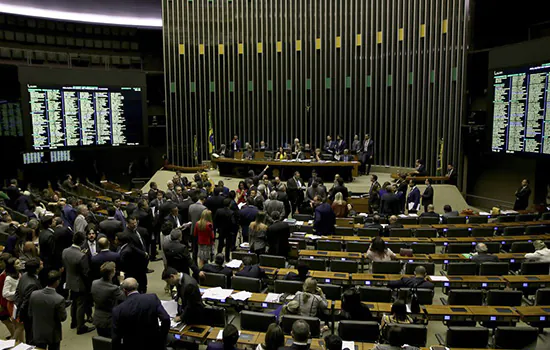 Votação de destaques da MP da Reforma Administrativa é adiada