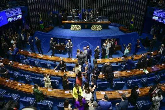 Suplentes assumem vagas deixadas por ministros do governo Lula