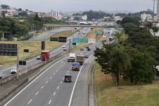 Caminhoneiros são testados contra a Covid-19 nas rodovias paulistas