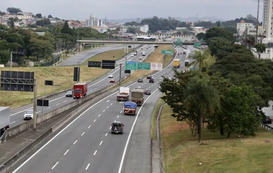 Caminhoneiros são testados contra a Covid-19 nas rodovias paulistas