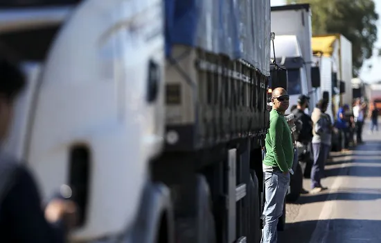 2º Lote do benefício emergencial a caminhoneiros autônomos começa ser pago neste mês