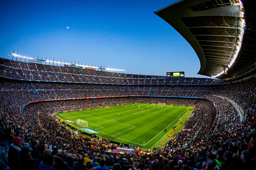 Barcelona anuncia reforma e terá que jogar longe do Camp Nou na temporada 2023-24