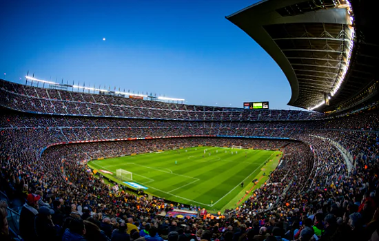 Barcelona anuncia reforma e terá que jogar longe do Camp Nou na temporada 2023-24