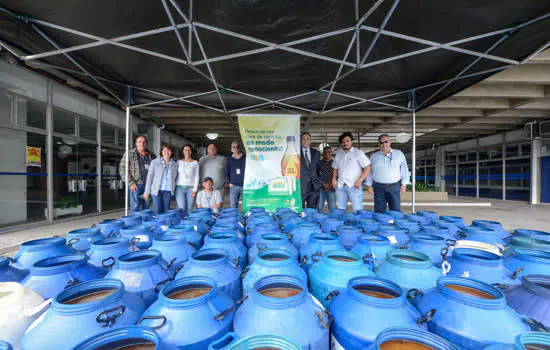 Mobilização da Prefeitura registra 15 mil litros coletados à Campanha do Óleo de Cozinha