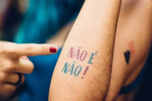 Diariamente, Brasil relata 52 denúncias de importunação sexual