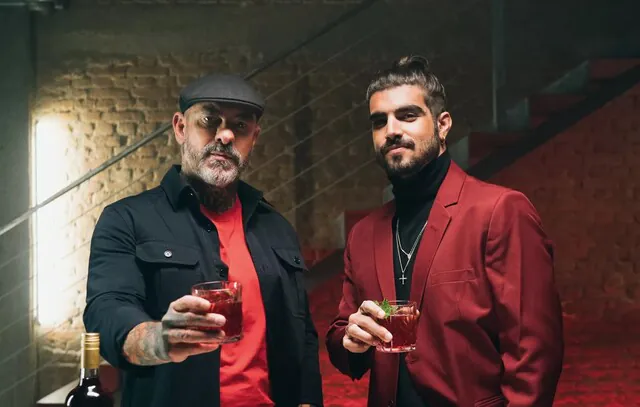 Campari homenageia Milão com o lançamento da nova garrafa icônica inspirada em seu lar