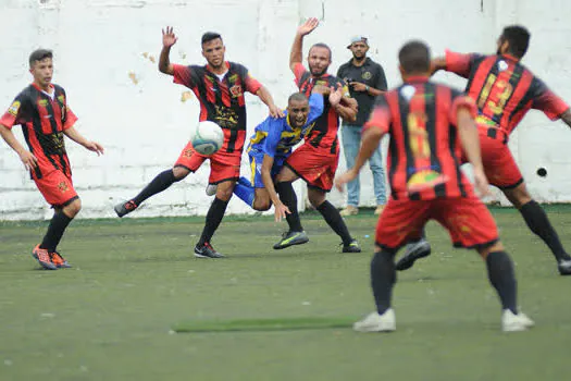 Copa Diadema definiu semifinalistas no feriado